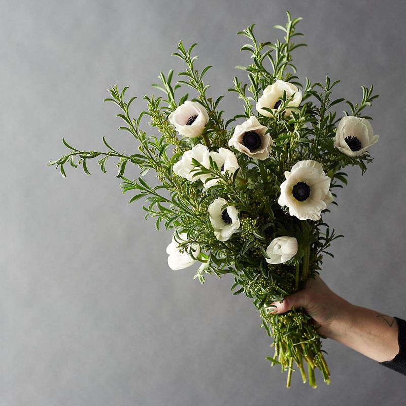 passover gift ideas a floral arrangement