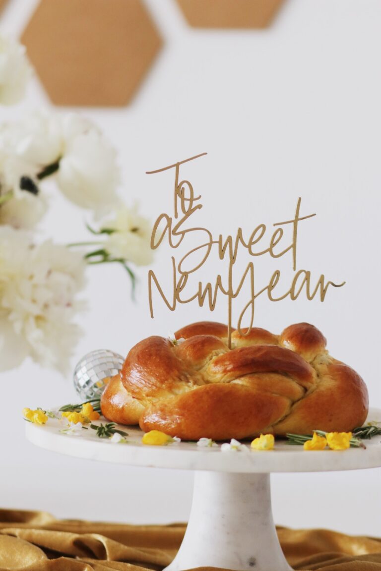 “To a Sweet New Year” Challah Topper