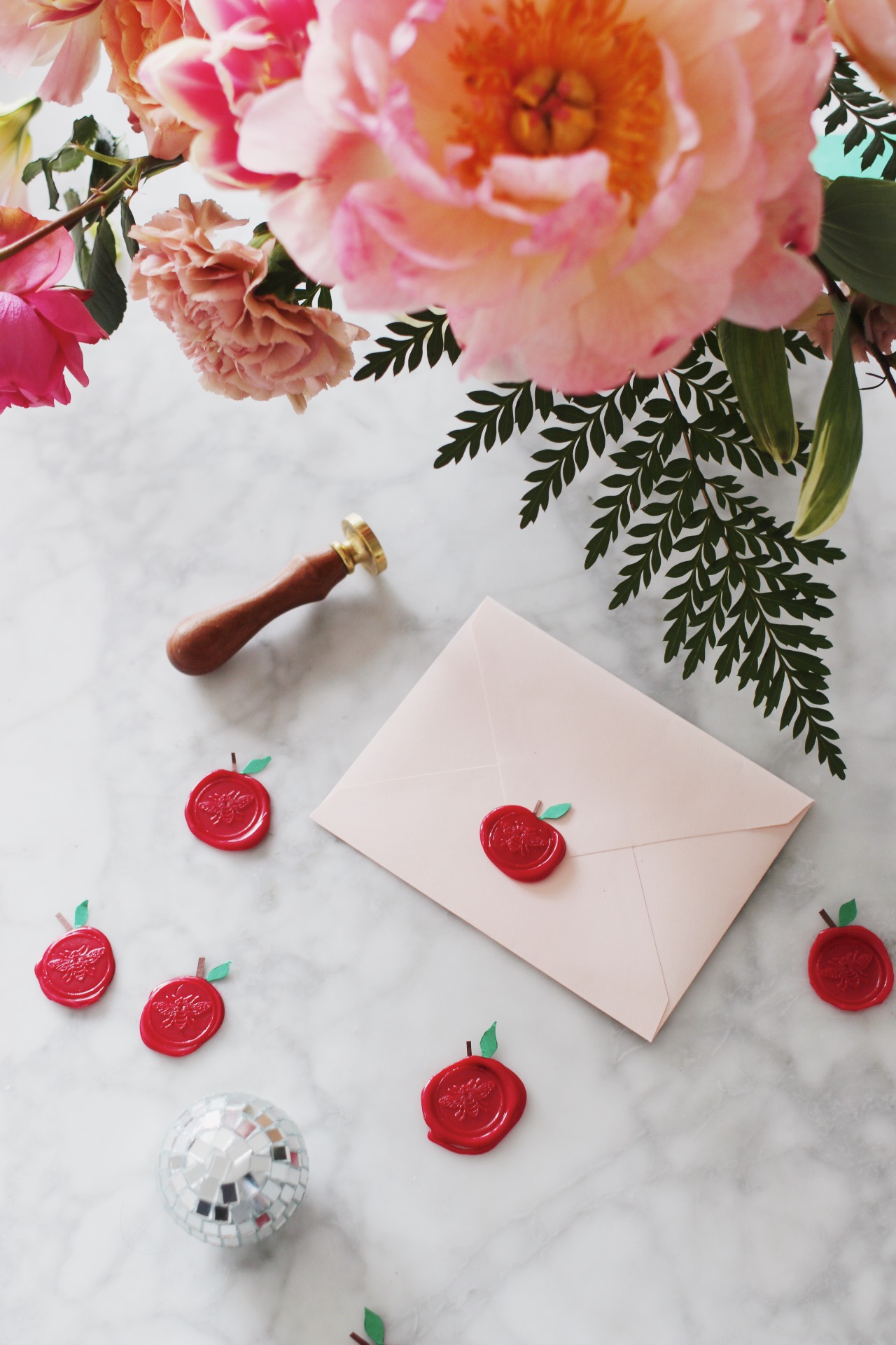 diy apple shaped wax seals tutorial and how to use a wax warmer