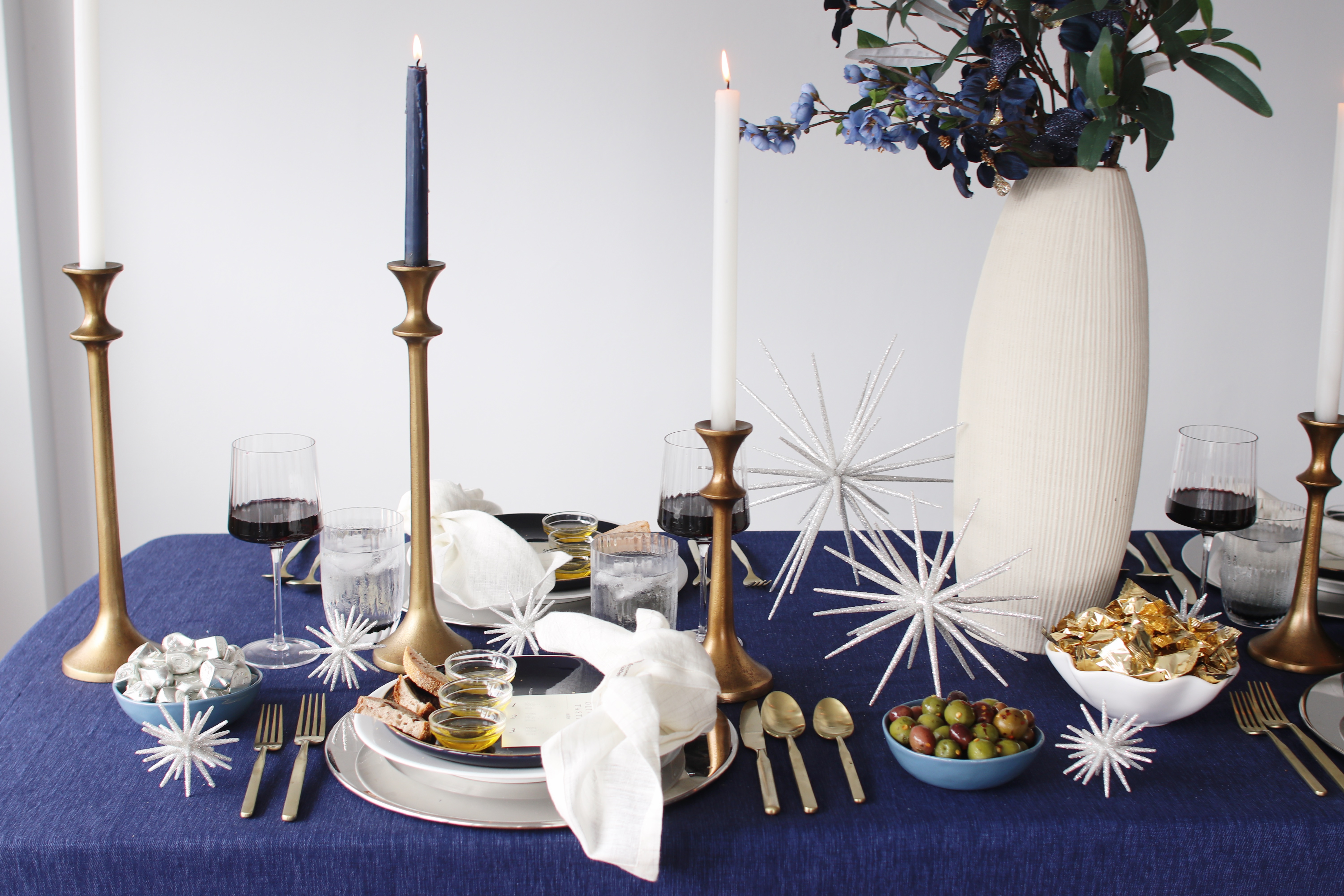 hanukkah table decoration ideas