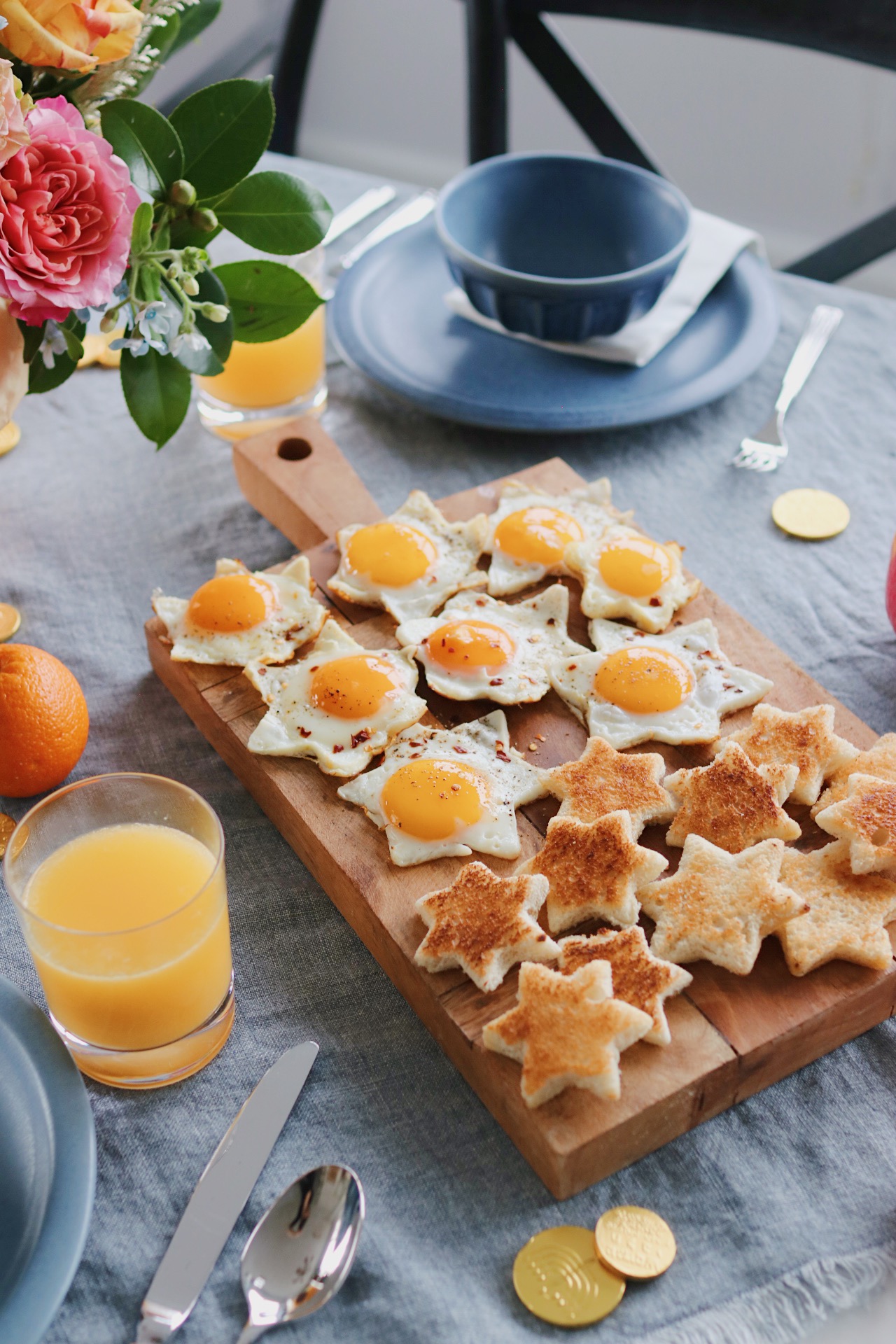 brunch ideas cookie cutter eggs and toast