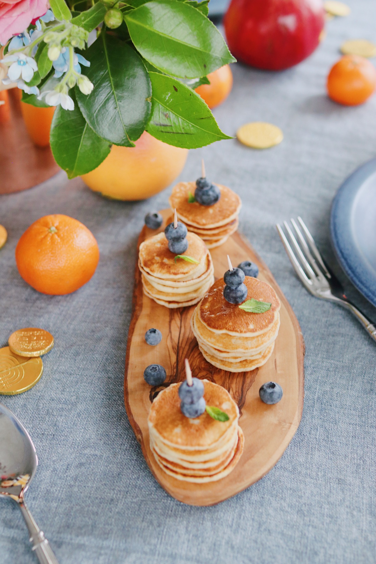 Mini Pancakes - Garnish with Lemon