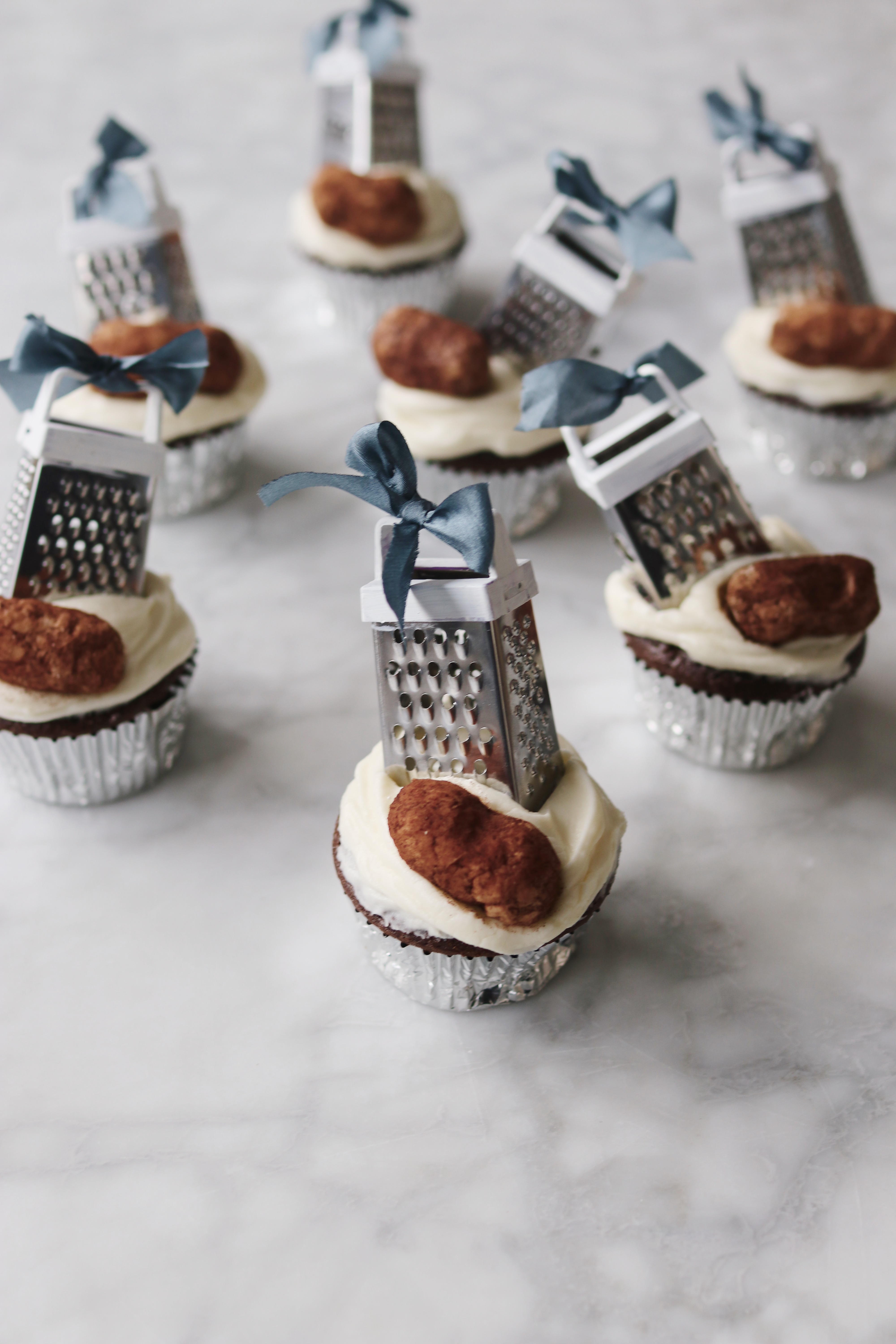 hanukkah cupcakes - latke cupcakes